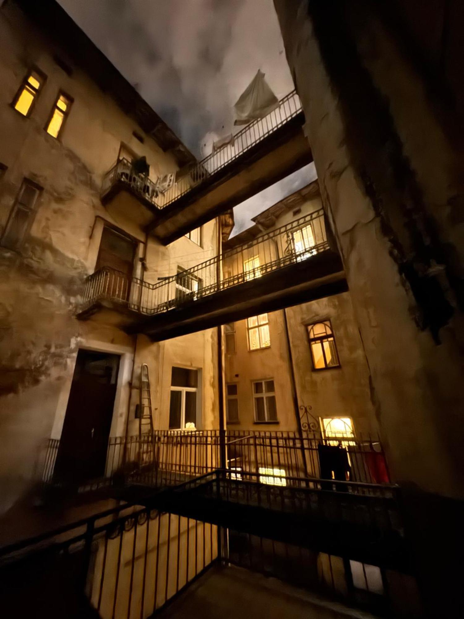Apartment On Pekarska Street Lviv Bagian luar foto